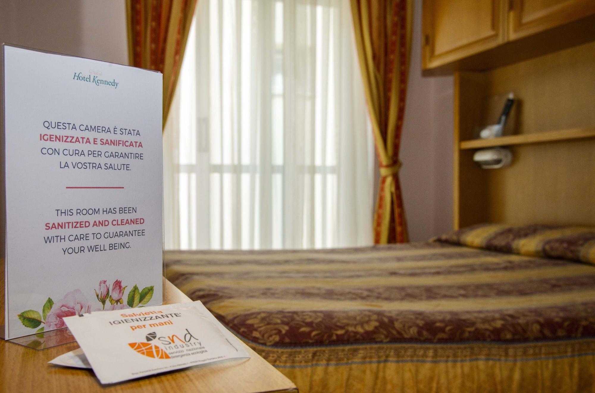 Hotel Kennedy Rimini Extérieur photo