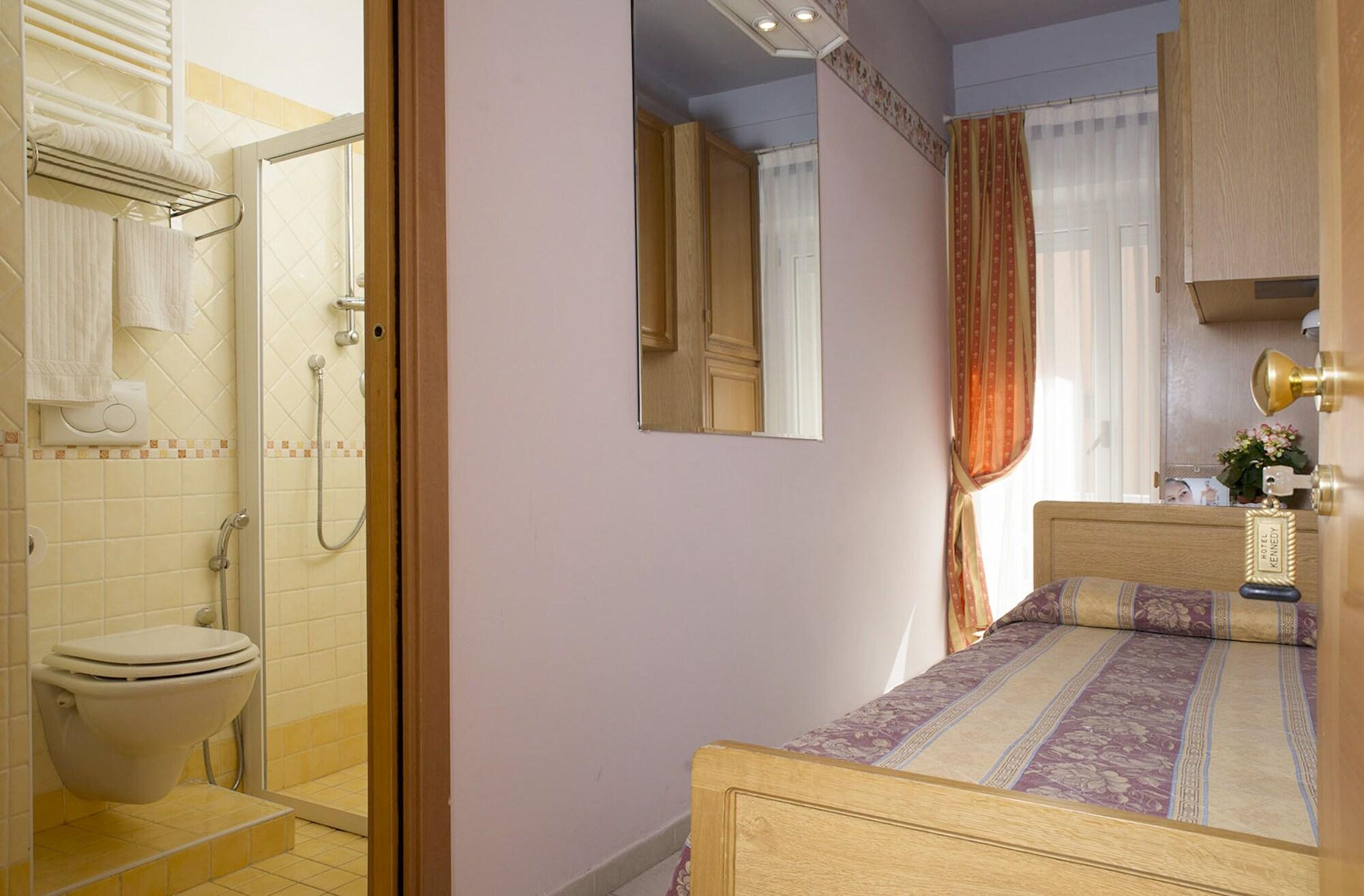 Hotel Kennedy Rimini Extérieur photo