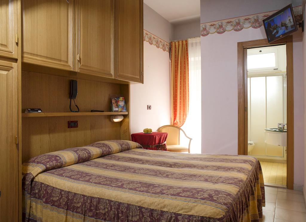 Hotel Kennedy Rimini Extérieur photo